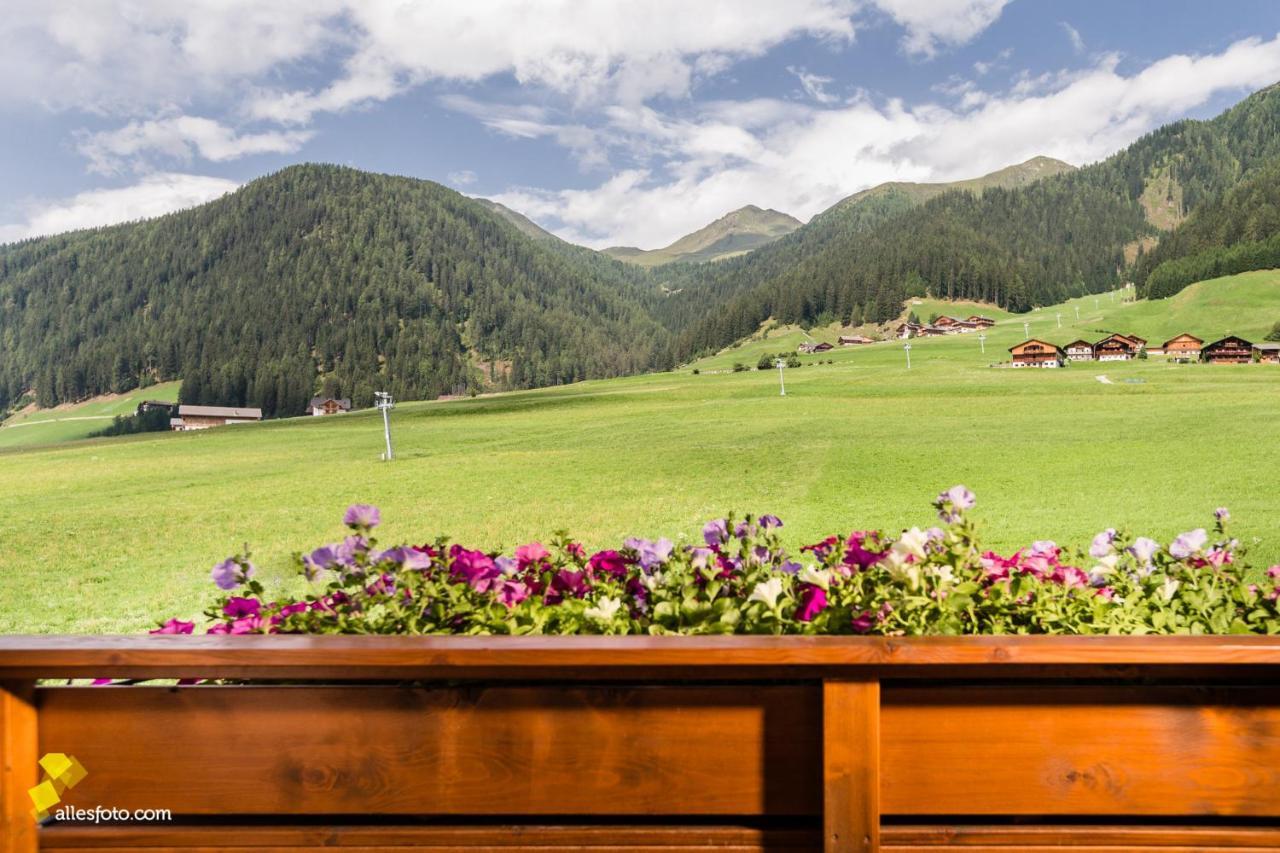 Vitalpina Hotel Magdalenahof Santa Maddalena in Casies Esterno foto